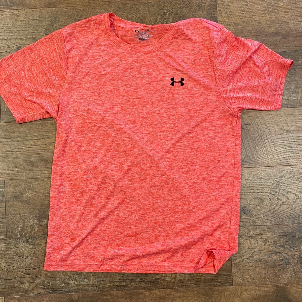 Men’s Under Armour Shirt